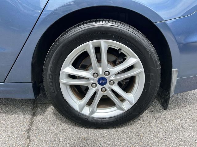 Used 2018 Ford Fusion SE w/ Fusion SE Technology Package image 8
