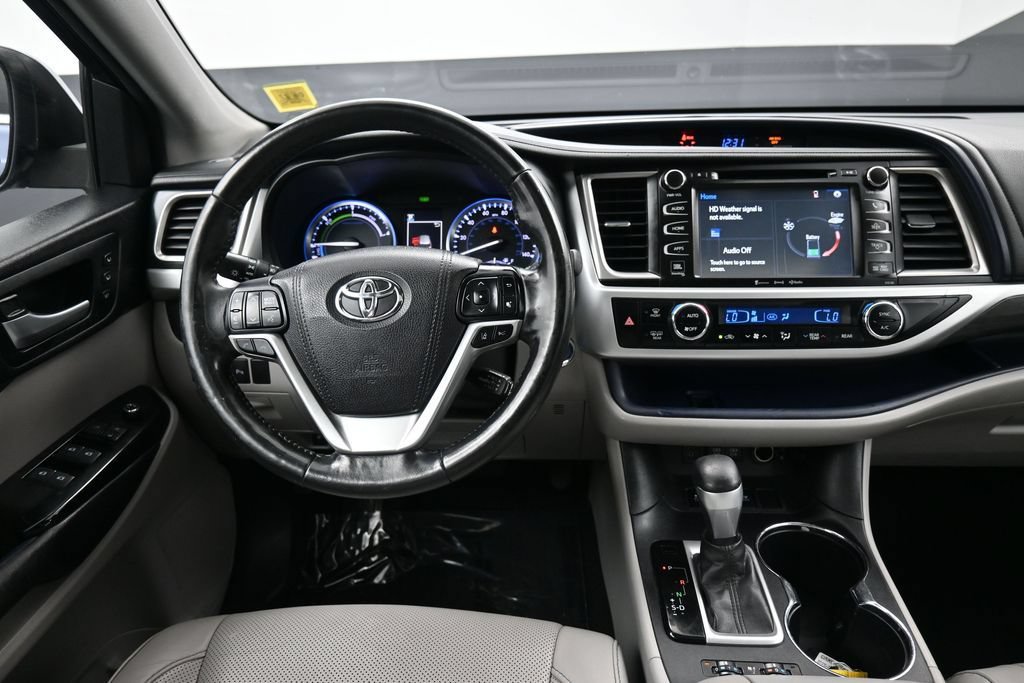 Used 2017 Toyota Highlander Limited Platinum w/ Carpet Mat Package AWD/4WD image 20