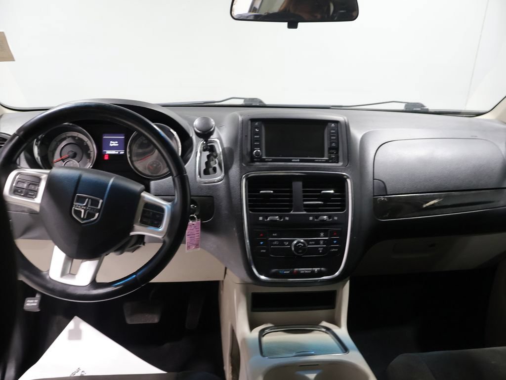 Used 2012 Dodge Grand Caravan Crew w/ Crew Value Pkg FWD image 17
