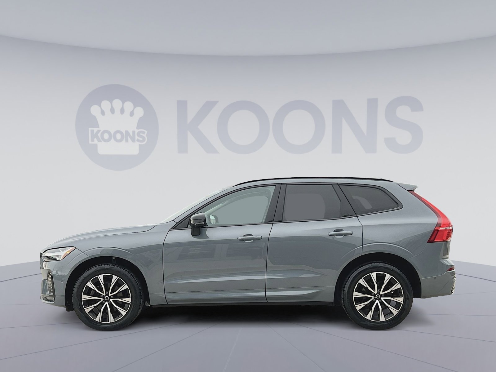 Certified 2023 Volvo XC60 B5 Plus w/ Climate Package image 2