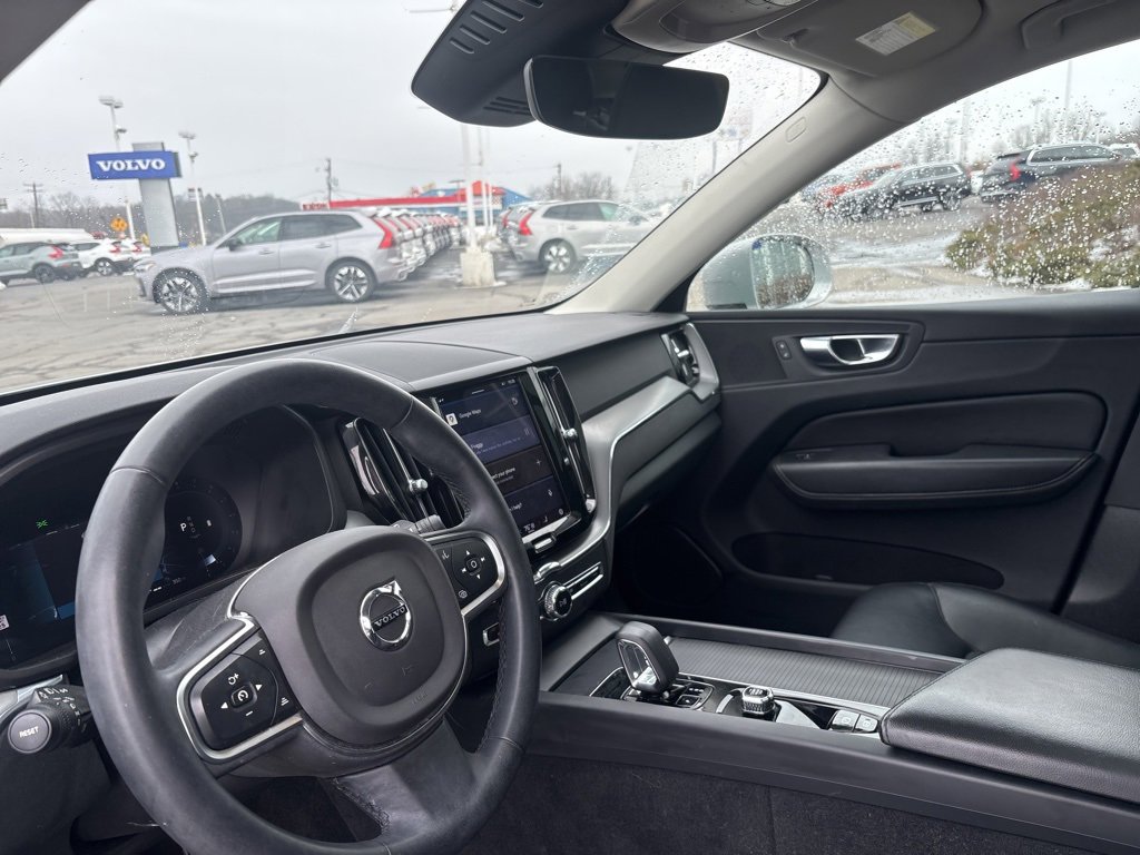 Certified 2023 Volvo XC60 B5 Plus w/ Climate Package image 16