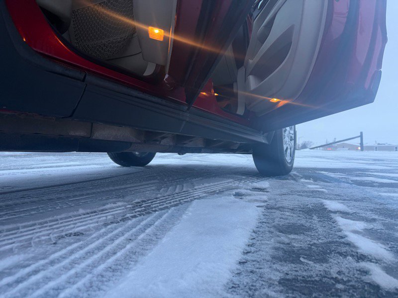 Used 2011 Cadillac SRX Luxury image 31