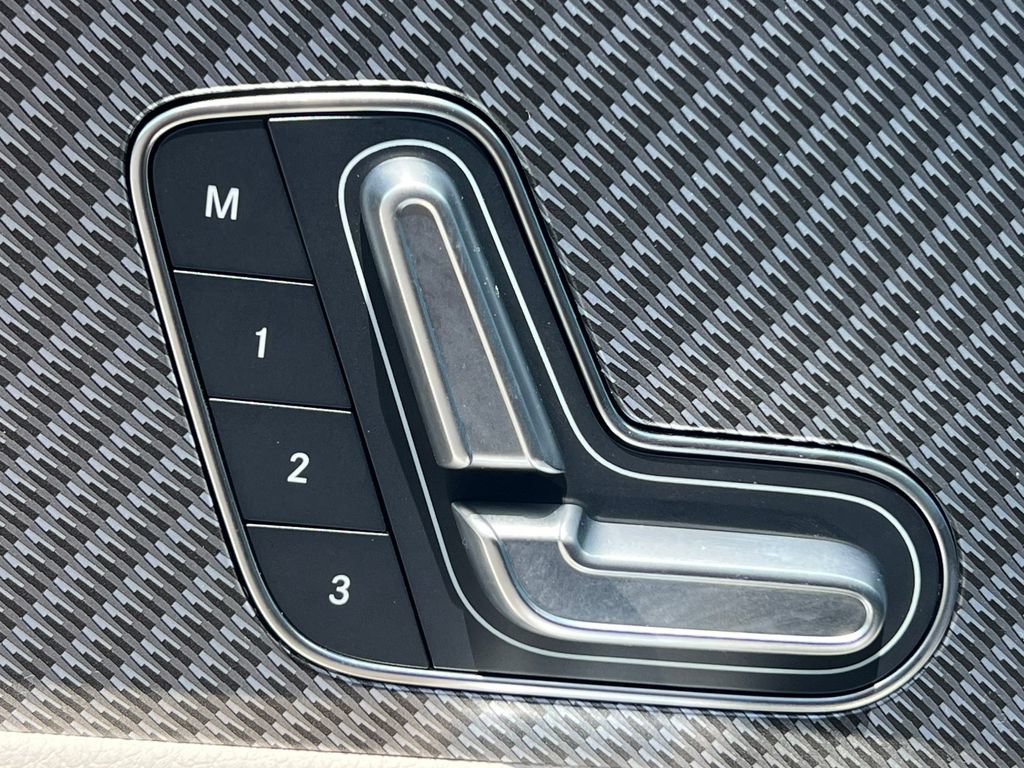New 2025 Mercedes-Benz CLA 250 4MATIC image 13