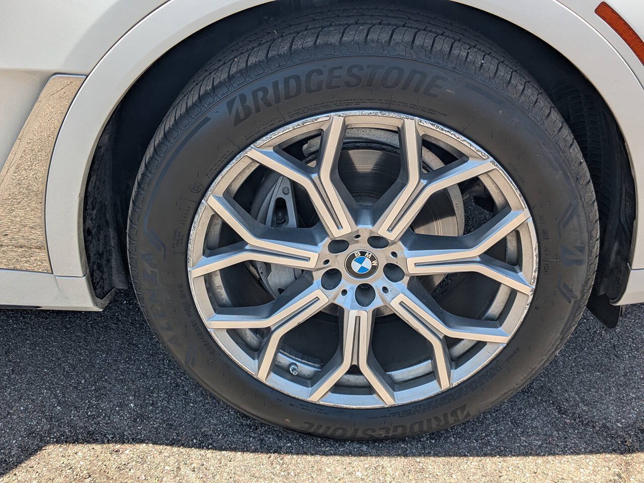 Used 2019 BMW X7 xDrive40i w/ Parking Assistance Package AWD/4WD image 10