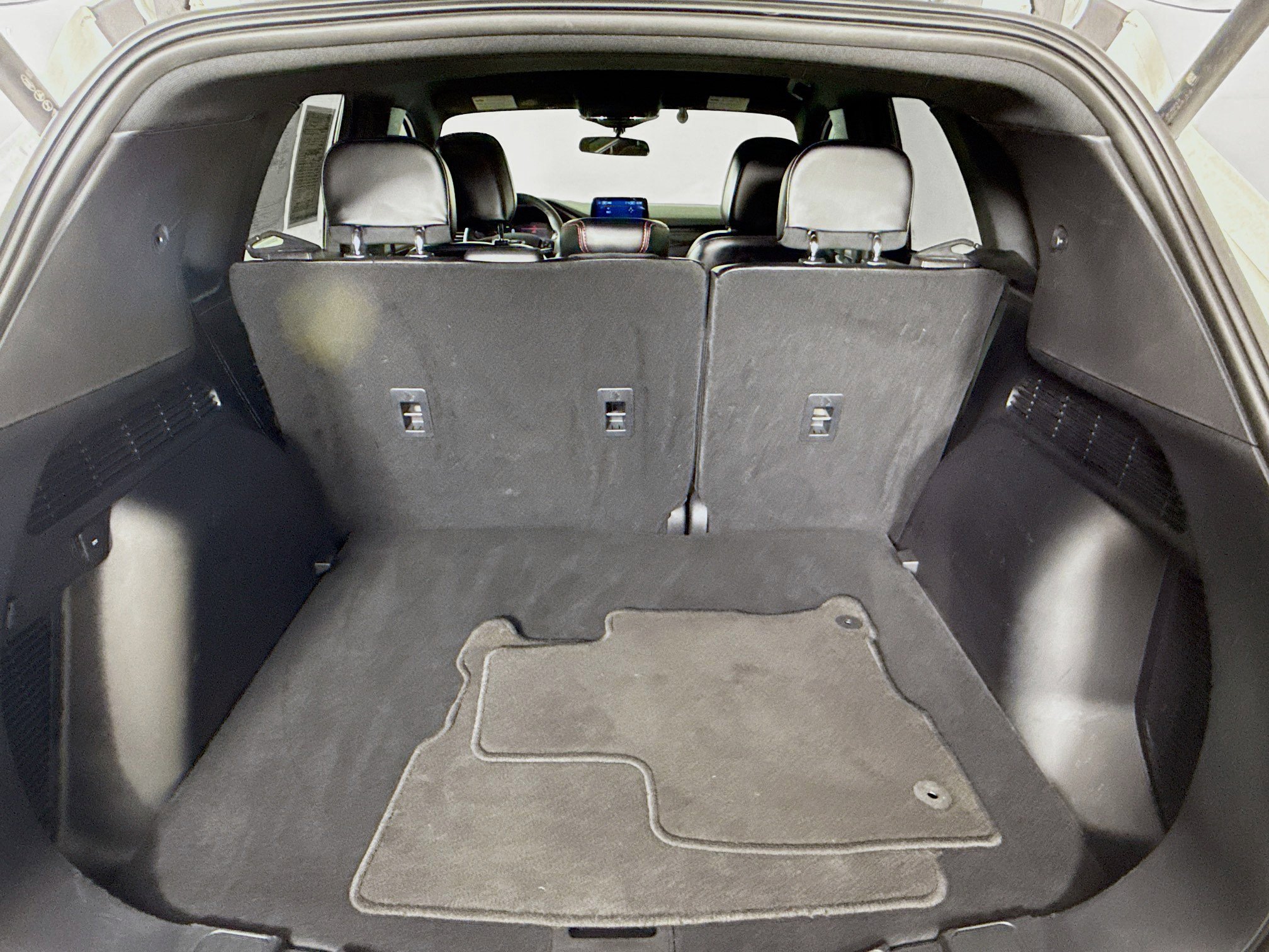 Used 2024 Ford Escape ST-Line w/ Equipment Group 301A image 31