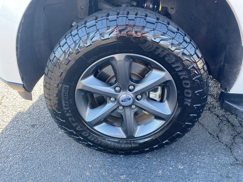 Used 2018 Ford Expedition Max XLT w/ Equipment Group 202A AWD/4WD image 45
