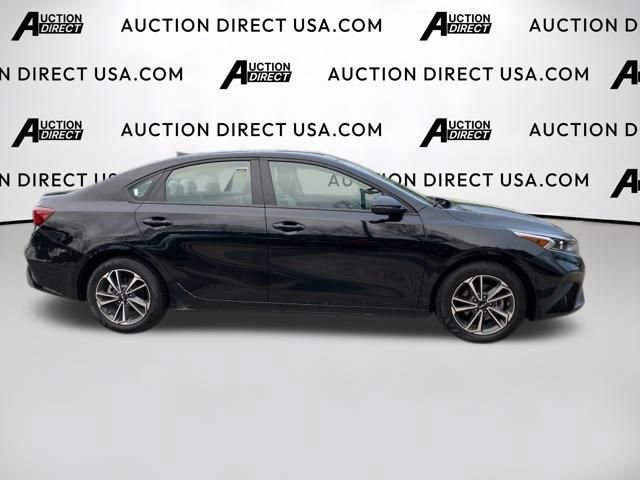 Used 2023 Kia Forte LXS w/ LXS Technology Package image 22