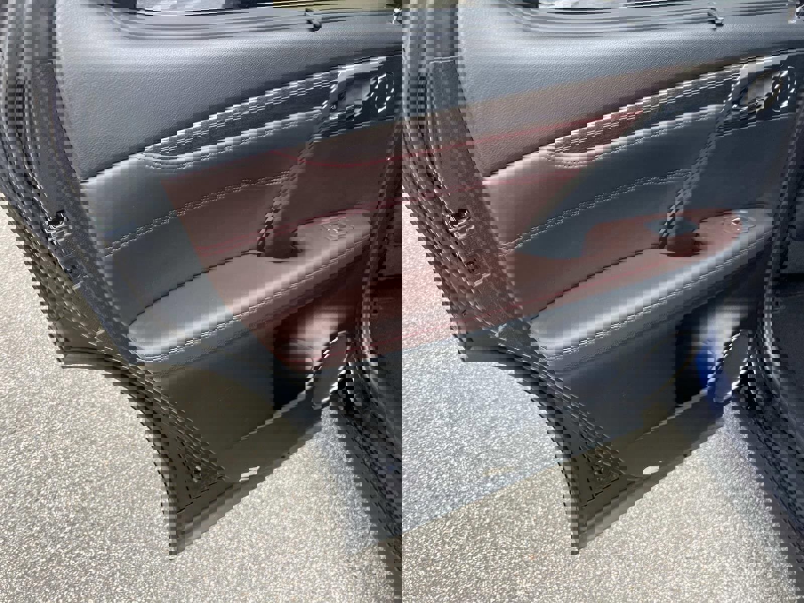 Used 2020 Lexus RX 350L Luxury w/ Accessory Package AWD/4WD image 20