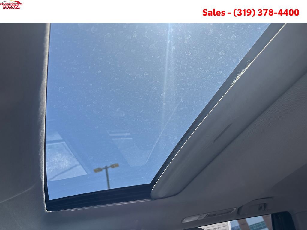 Certified 2018 Toyota Highlander Limited AWD/4WD image 24