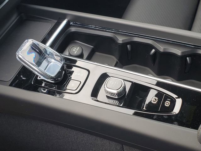 New 2026 Volvo XC60 B5 Ultra w/ Protection Package Premier image 24