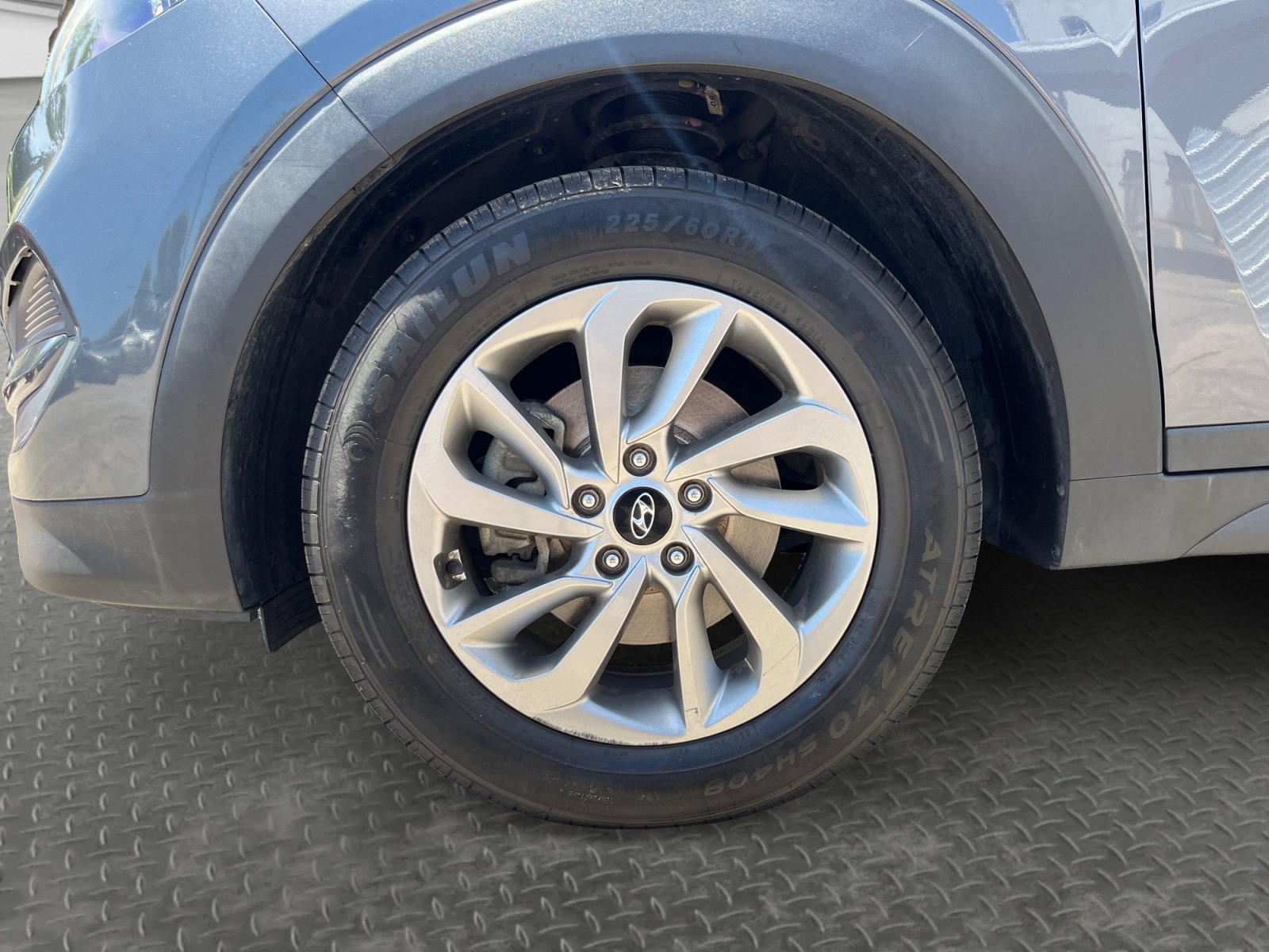 Used 2018 Hyundai Tucson SE w/ Cargo Package AWD/4WD image 16