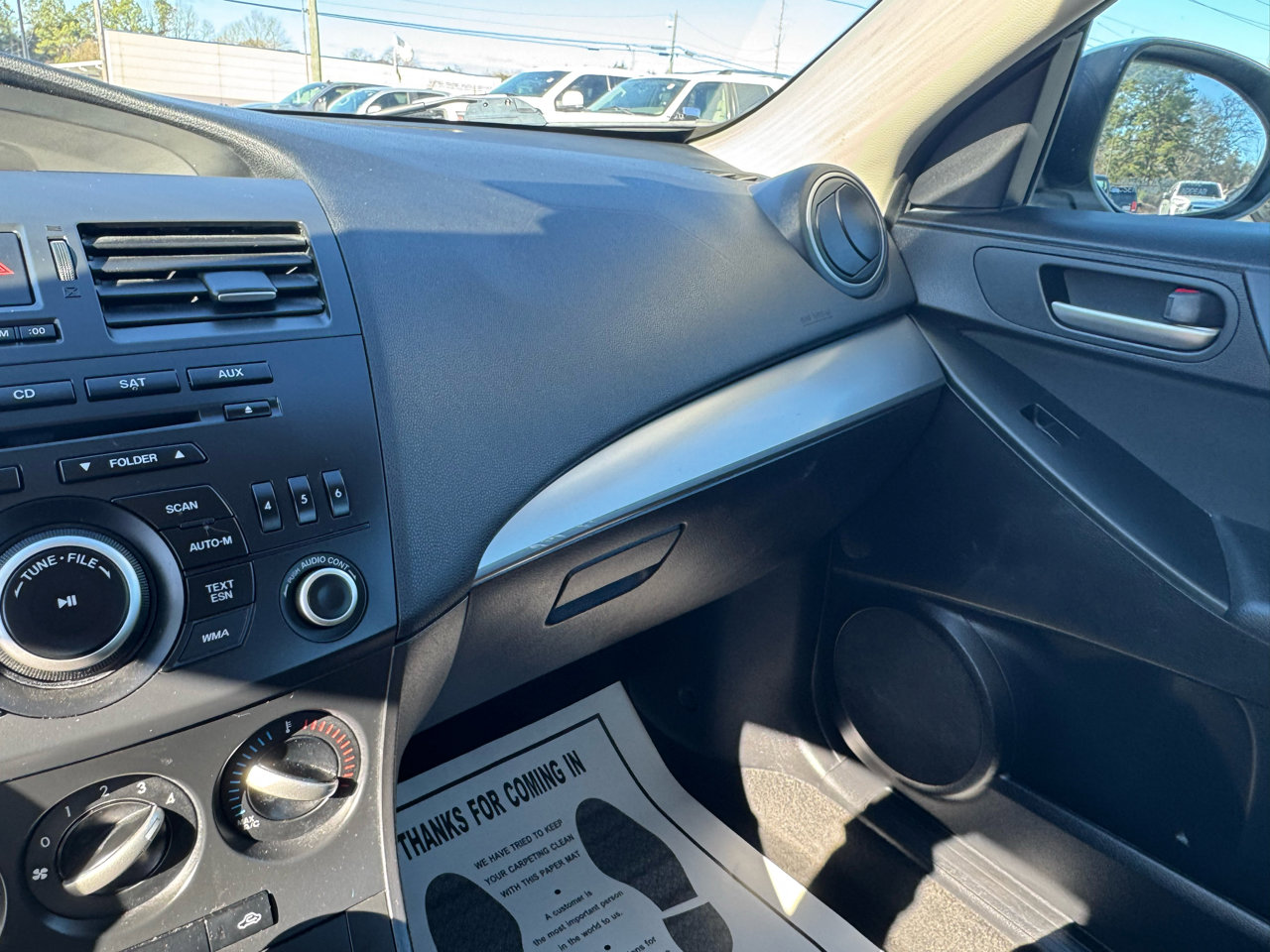 Used 2013 MAZDA MAZDA3 i SV image 17