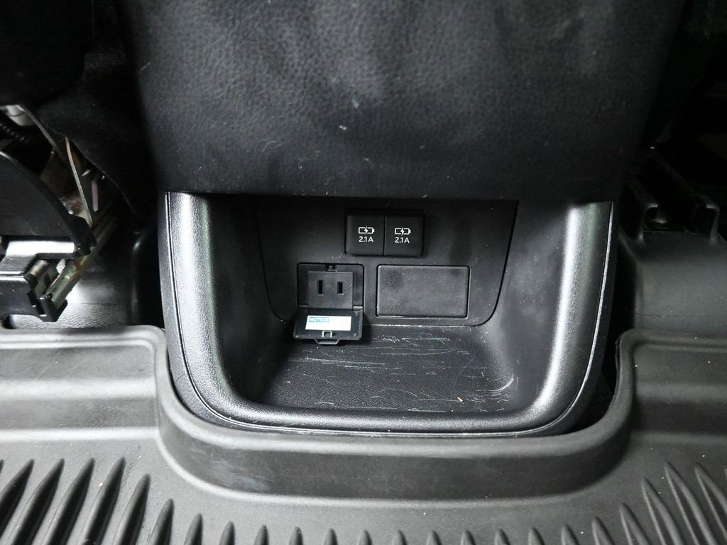 Used 2017 Toyota Highlander Limited w/ Protection Package #3 image 39