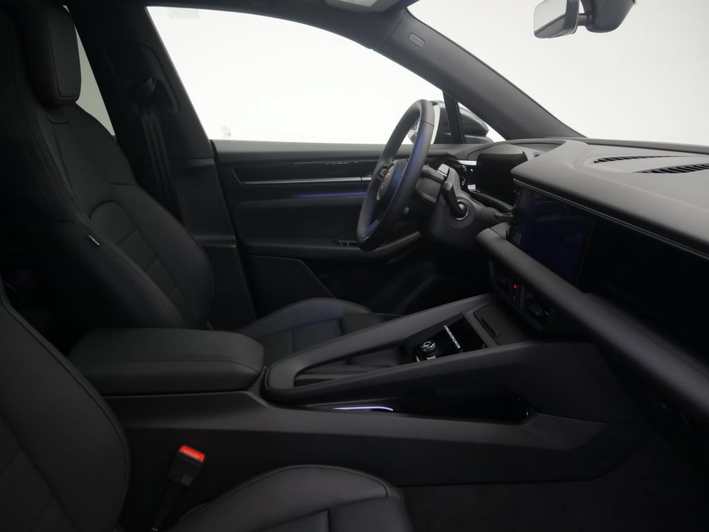 Certified 2026 Porsche Macan 4 Electric AWD/4WD image 26