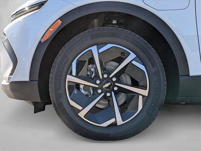 New 2026 Chevrolet Equinox EV LT image 18