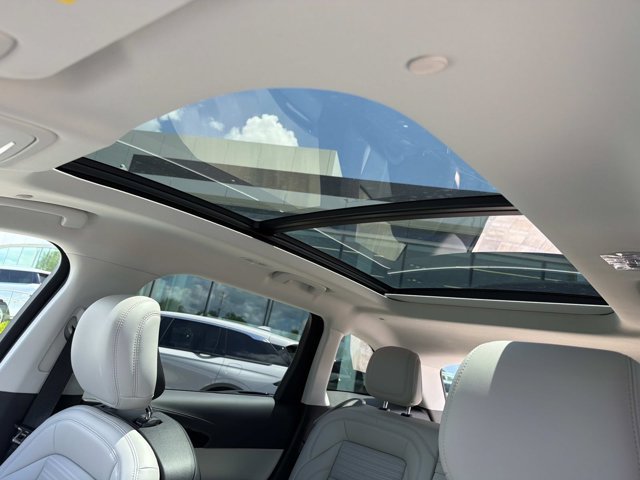 New 2026 Lincoln Nautilus Reserve AWD/4WD image 30