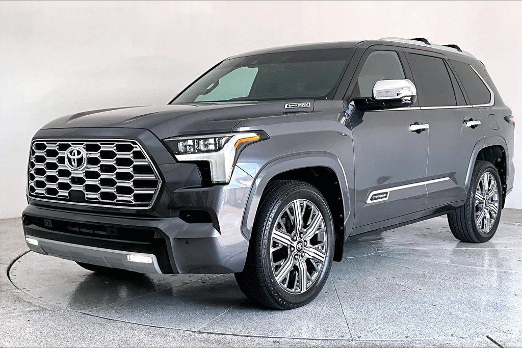 Used 2026 Toyota Sequoia Capstone AWD/4WD image 14