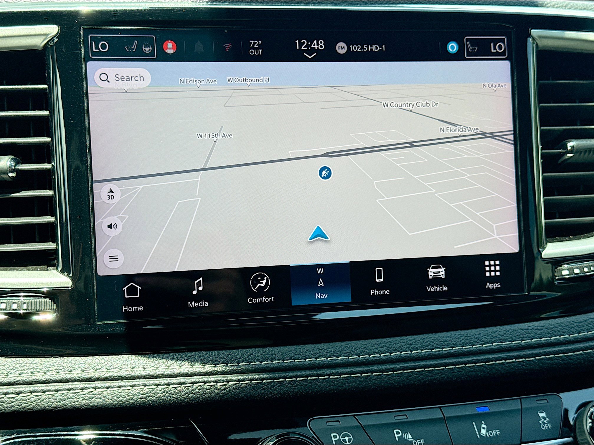 Used 2024 Chrysler Pacifica Limited FWD image 32