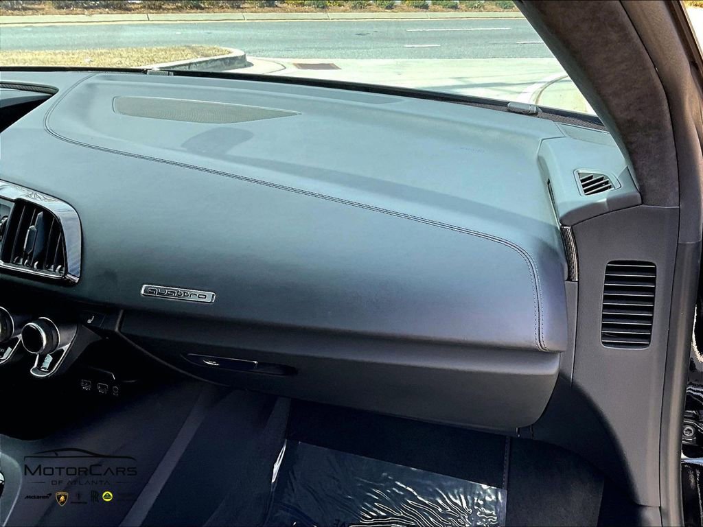 Used 2020 Audi R8 V10 performance image 16