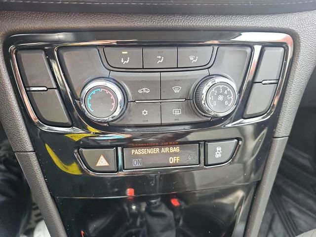 Used 2022 Buick Encore Preferred w/ Safety Package image 30