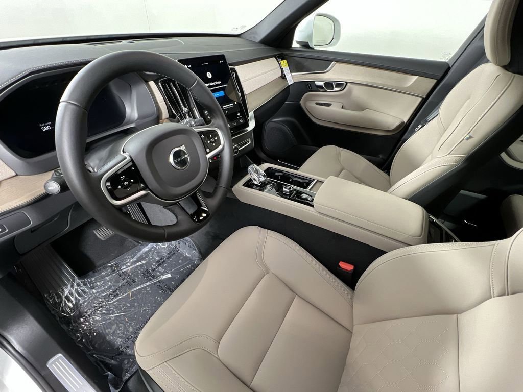 Certified 2026 Volvo XC90 B5 Core AWD/4WD image 15