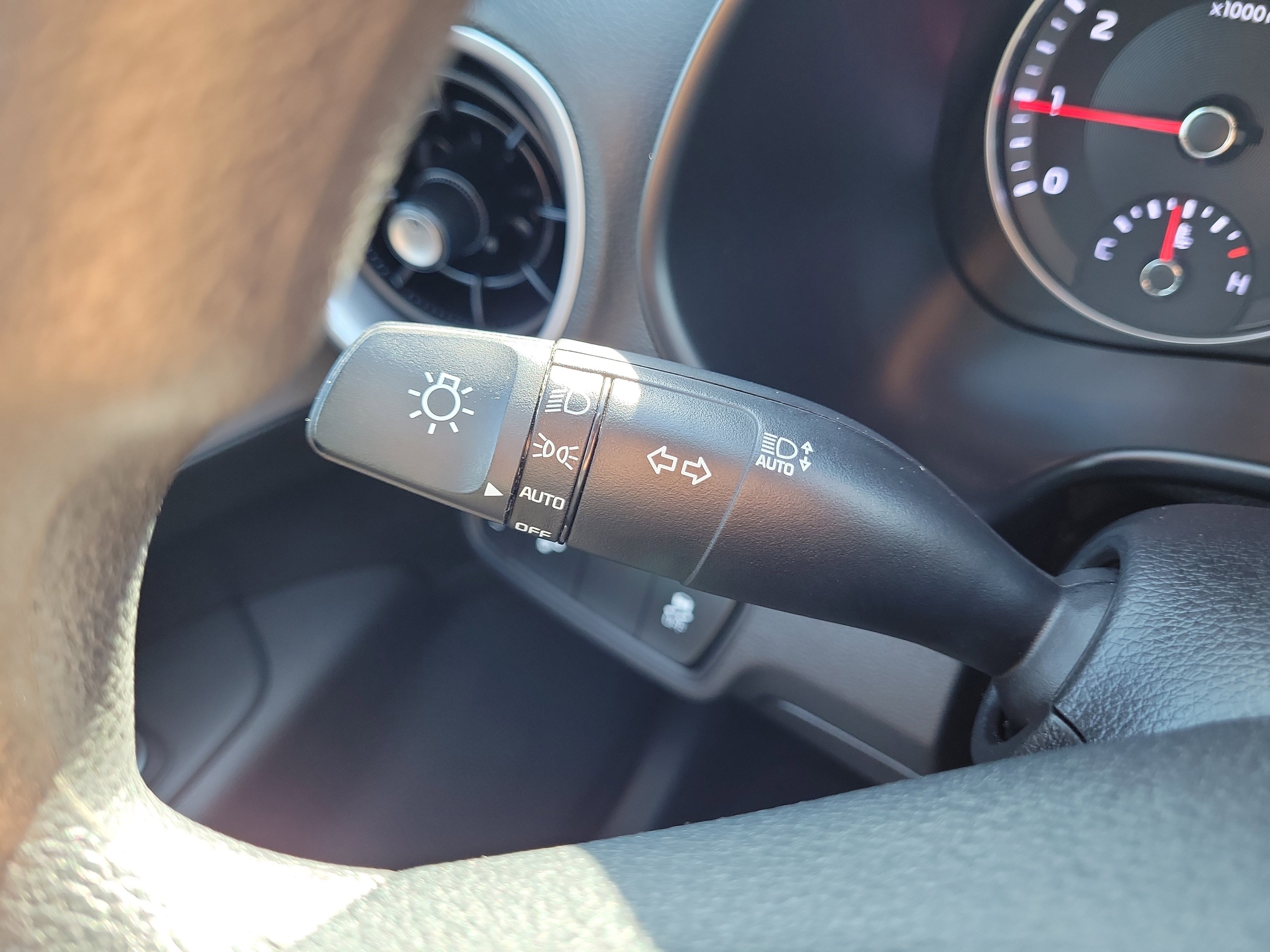 Certified 2023 Kia Forte LXS w/ LXS Technology Package FWD image 28