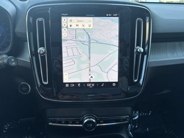 Certified 2025 Volvo XC40 B5 Core AWD/4WD image 24