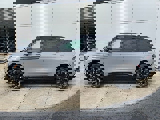 New 2026 Lincoln Nautilus Reserve AWD/4WD image 9