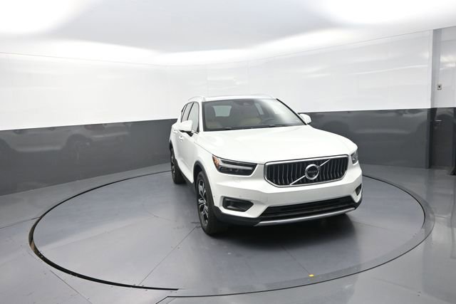 Used 2020 Volvo XC40 T4 Inscription w/ Protection Package Premier FWD image 30