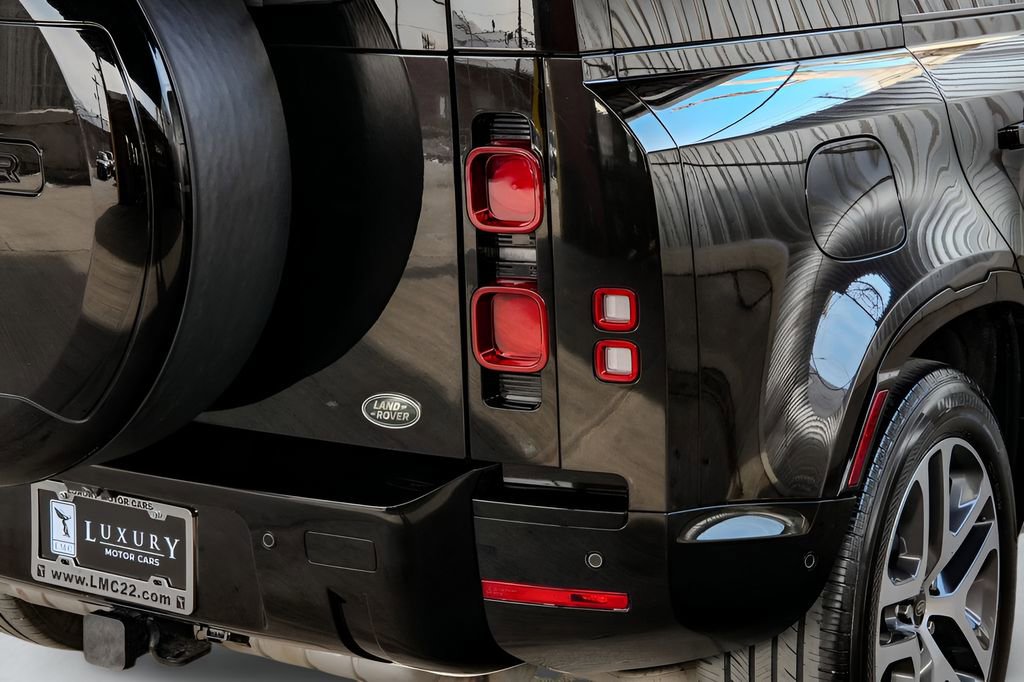 Used 2022 Land Rover Defender 110 XS Edition image 22