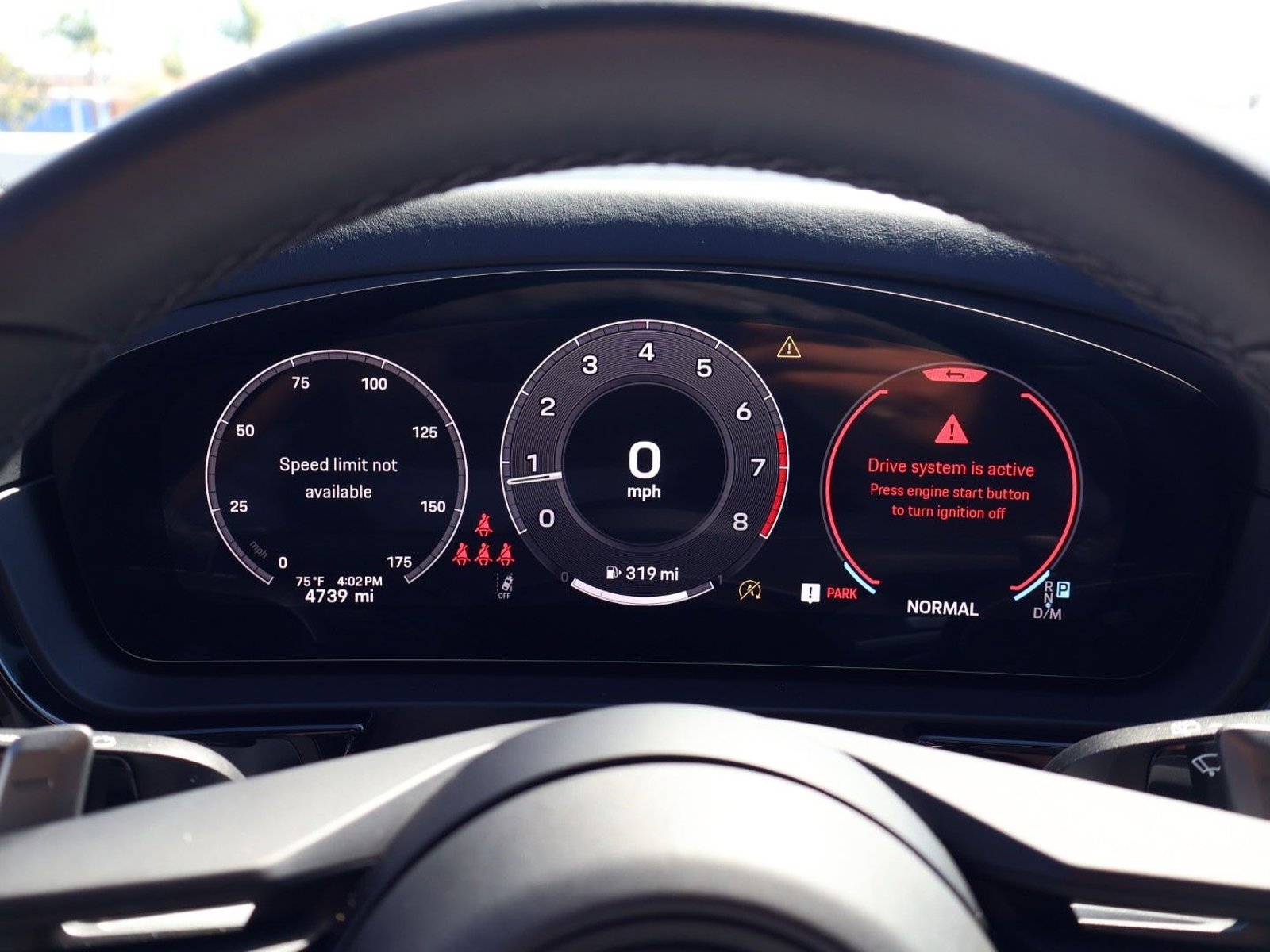 Certified 2025 Porsche Cayenne AWD/4WD image 16