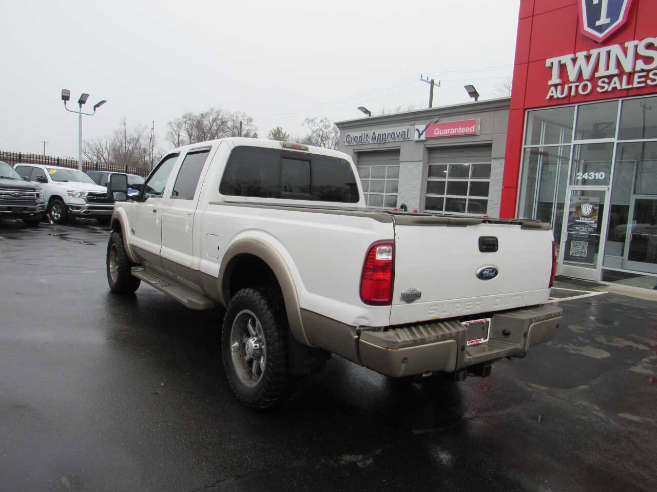 Used 2011 Ford F350 King Ranch image 8