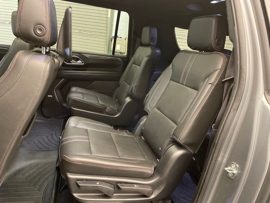 Used 2021 Chevrolet Suburban RST w/ Luxury Package AWD/4WD image 21