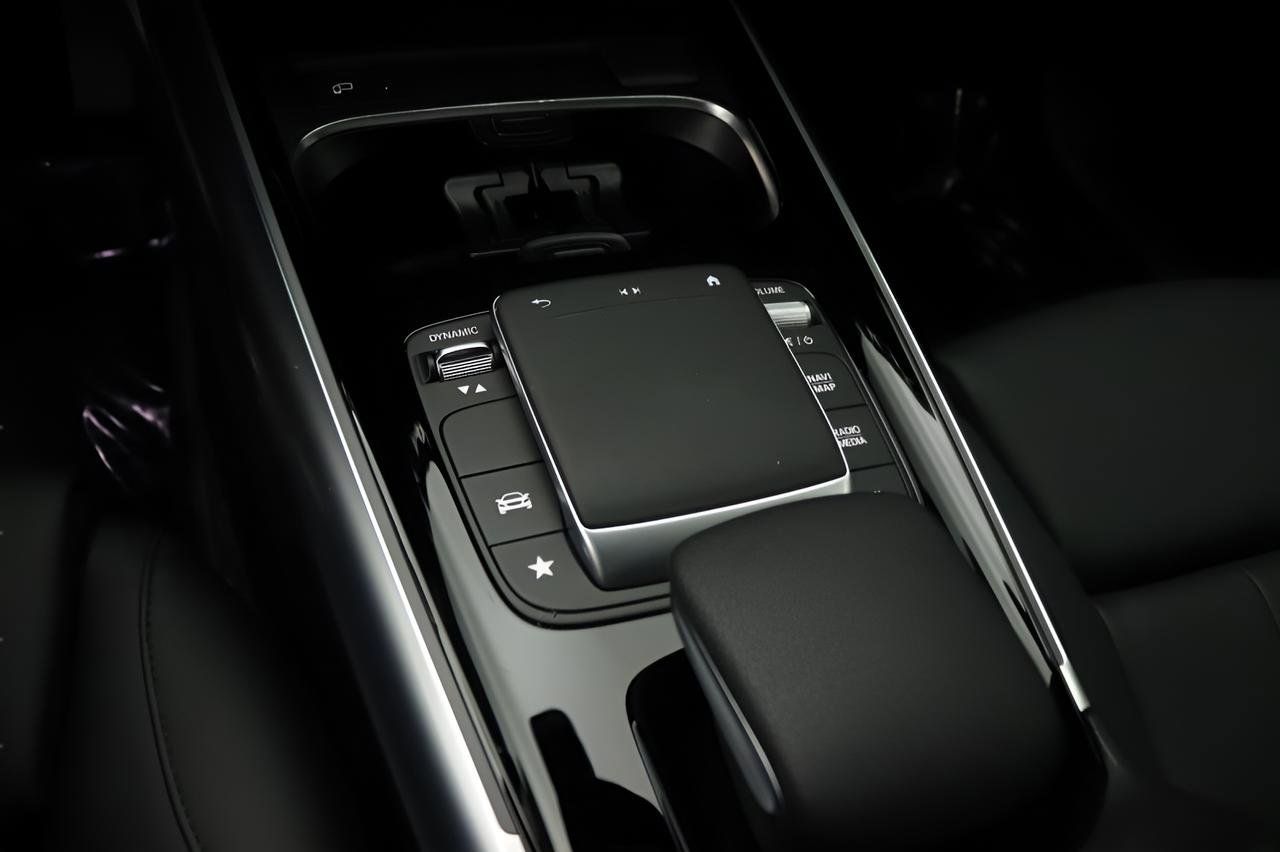 Certified 2023 Mercedes-Benz GLA 250 image 15