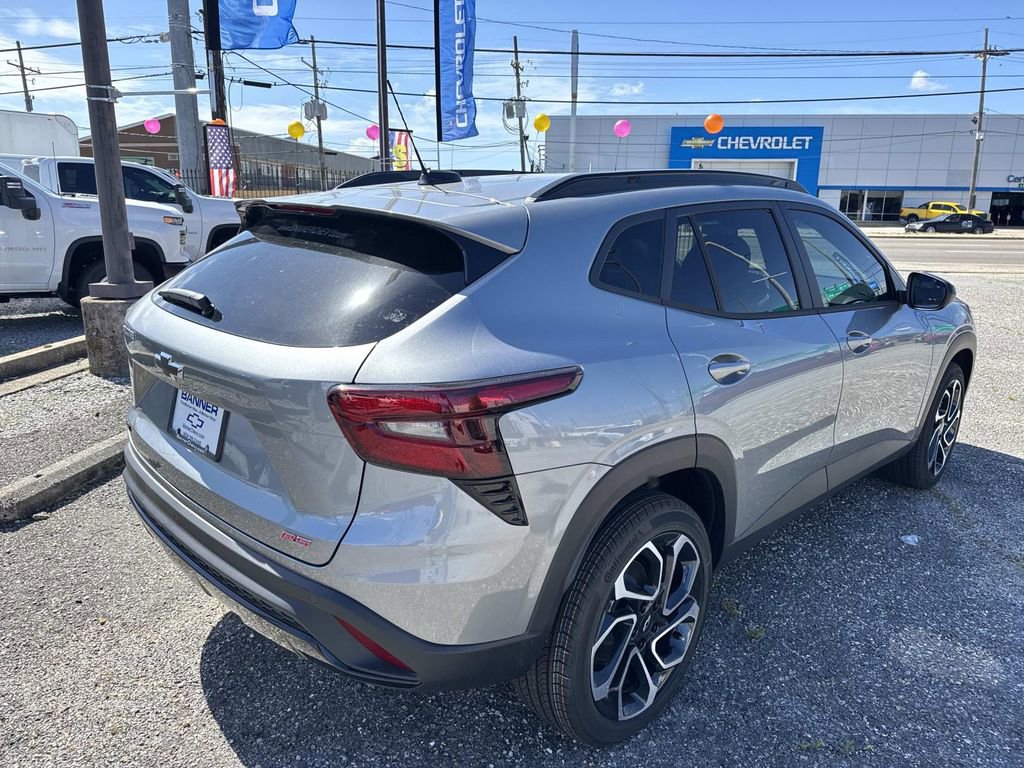 New 2026 Chevrolet Trax RS w/ Sunroof Package image 7