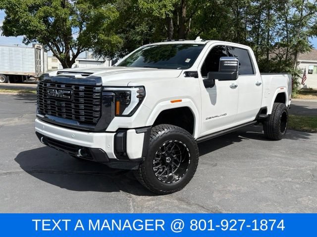 Used 2024 GMC Sierra 3500 Denali Ultimate AWD/4WD image 1