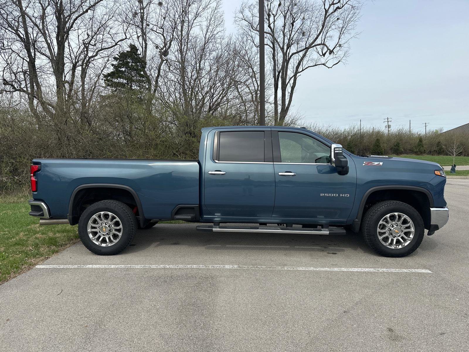 Used 2024 Chevrolet Silverado 2500 LTZ w/ LTZ Plus Package image 9