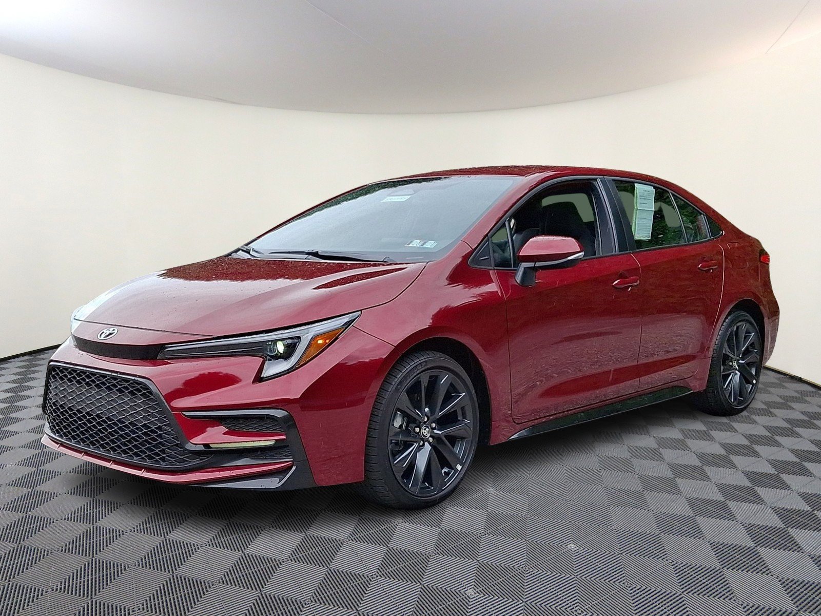 Used 2026 Toyota Corolla SE FWD image 3