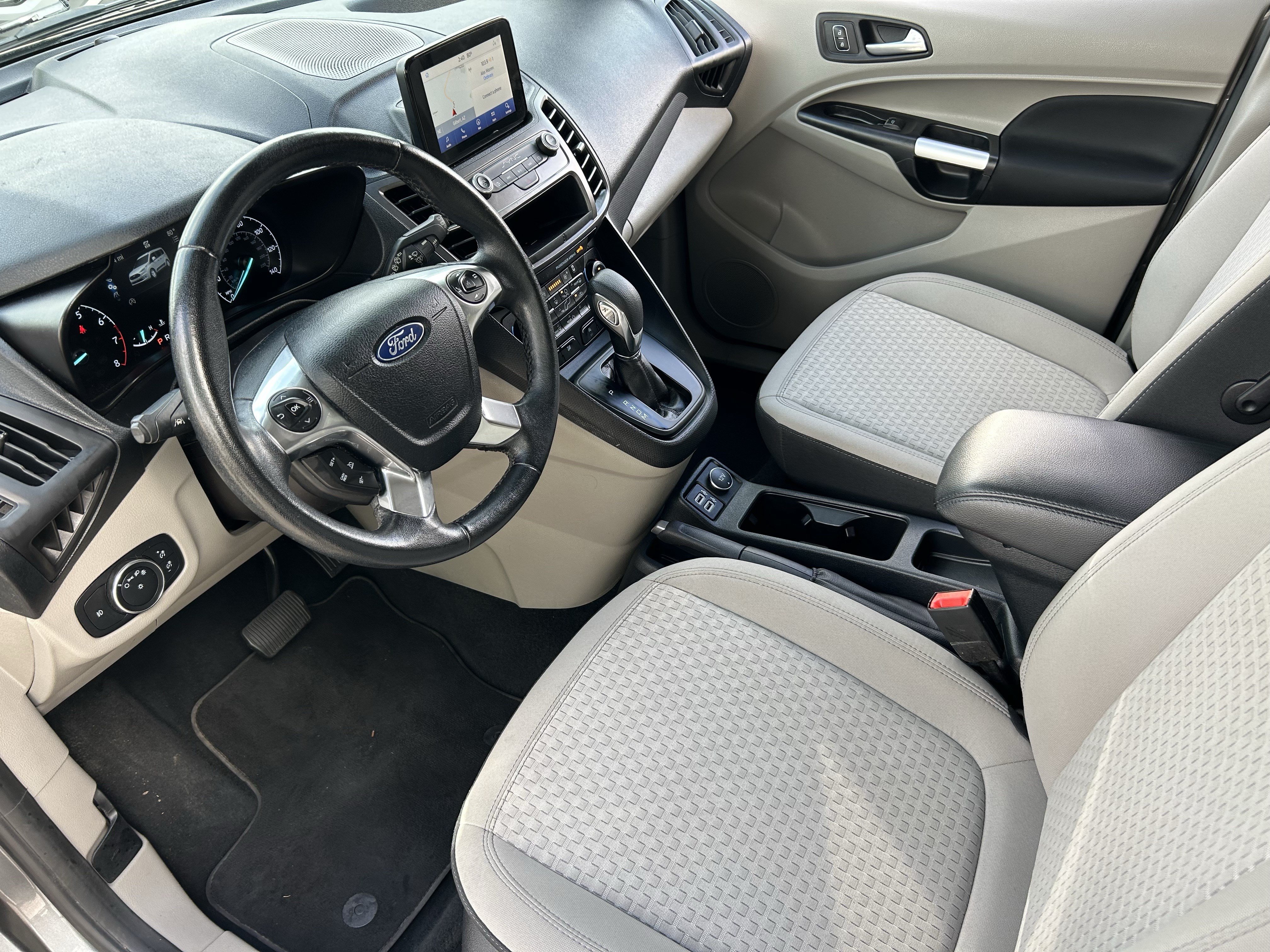 Used 2020 Ford Transit Connect XLT FWD image 17