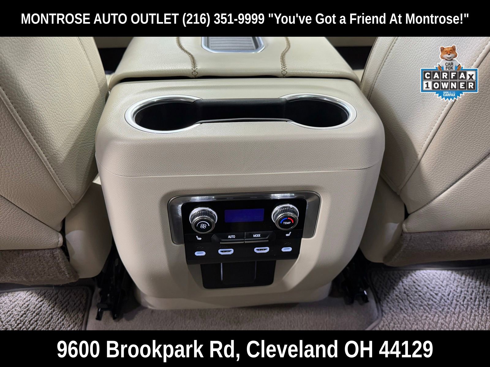 Used 2021 GMC Yukon Denali w/ Denali Premium Package image 38