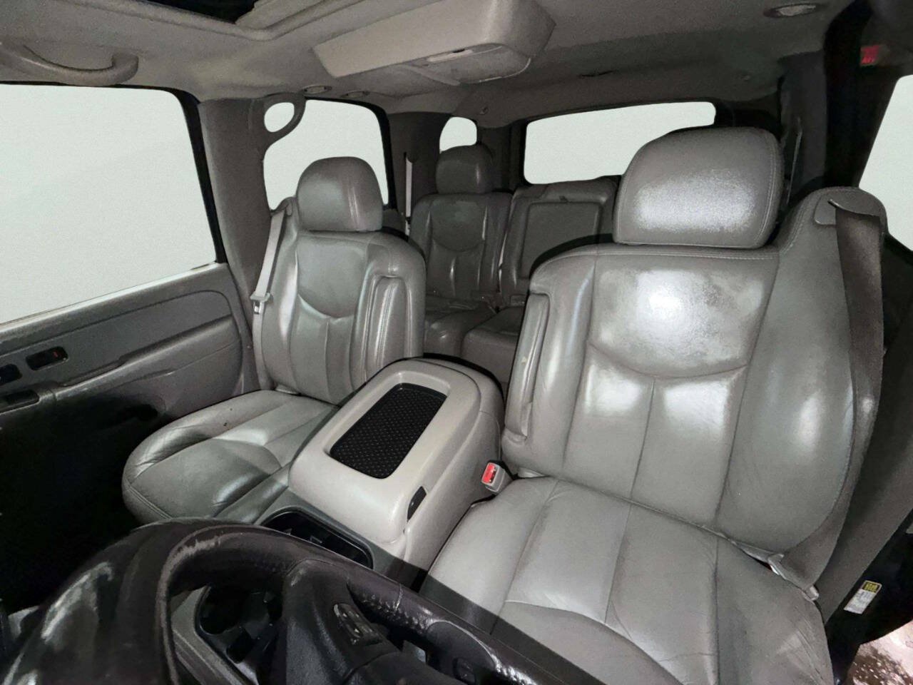 Used 2005 Chevrolet Tahoe Z71 w/ Preferred Equipment Group AWD/4WD image 20