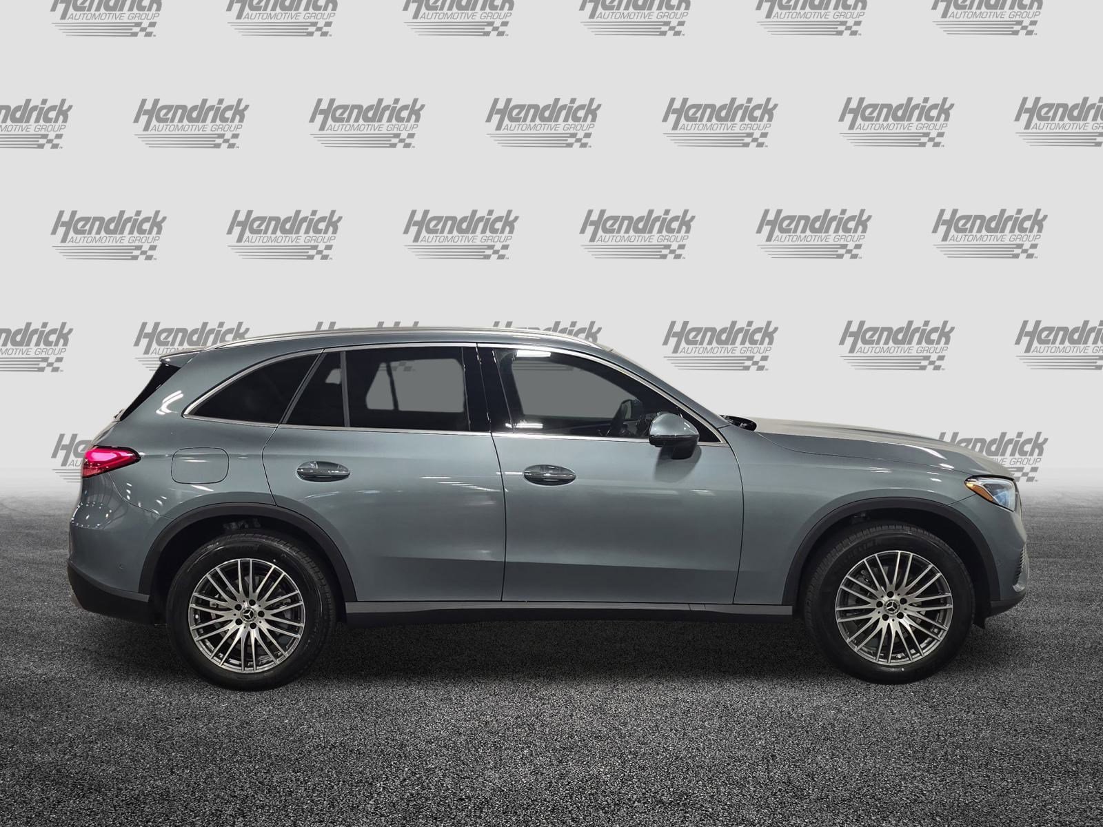 New 2026 Mercedes-Benz GLC 300 image 3