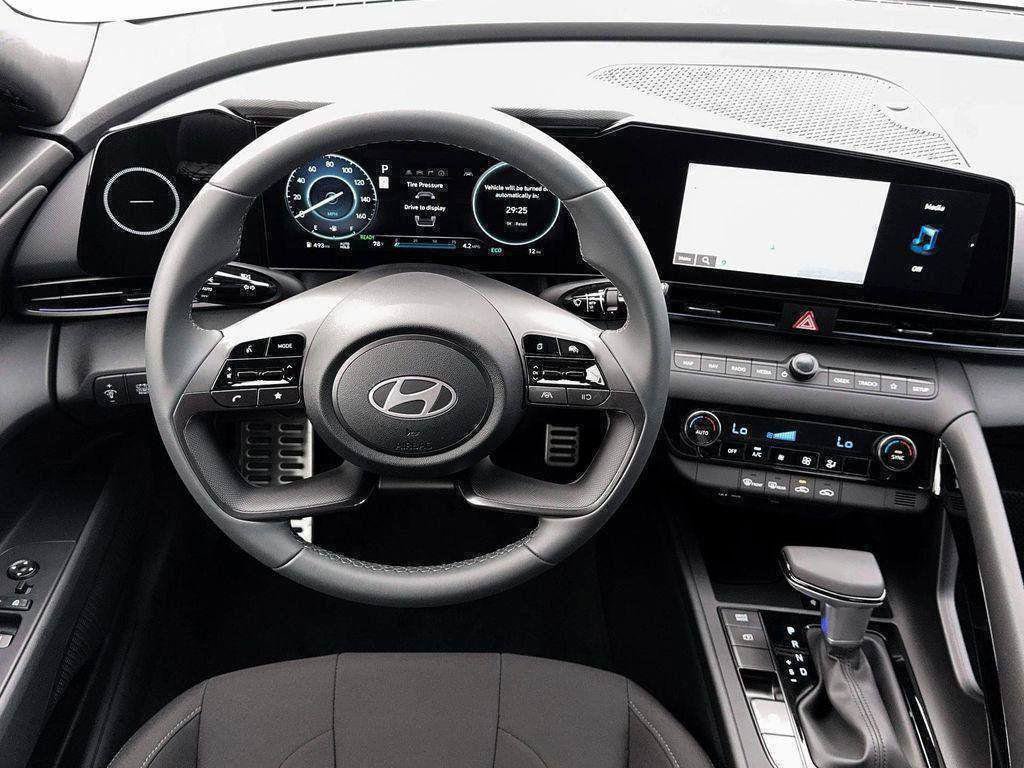 New 2026 Hyundai Elantra SEL w/ Cargo Package FWD image 17