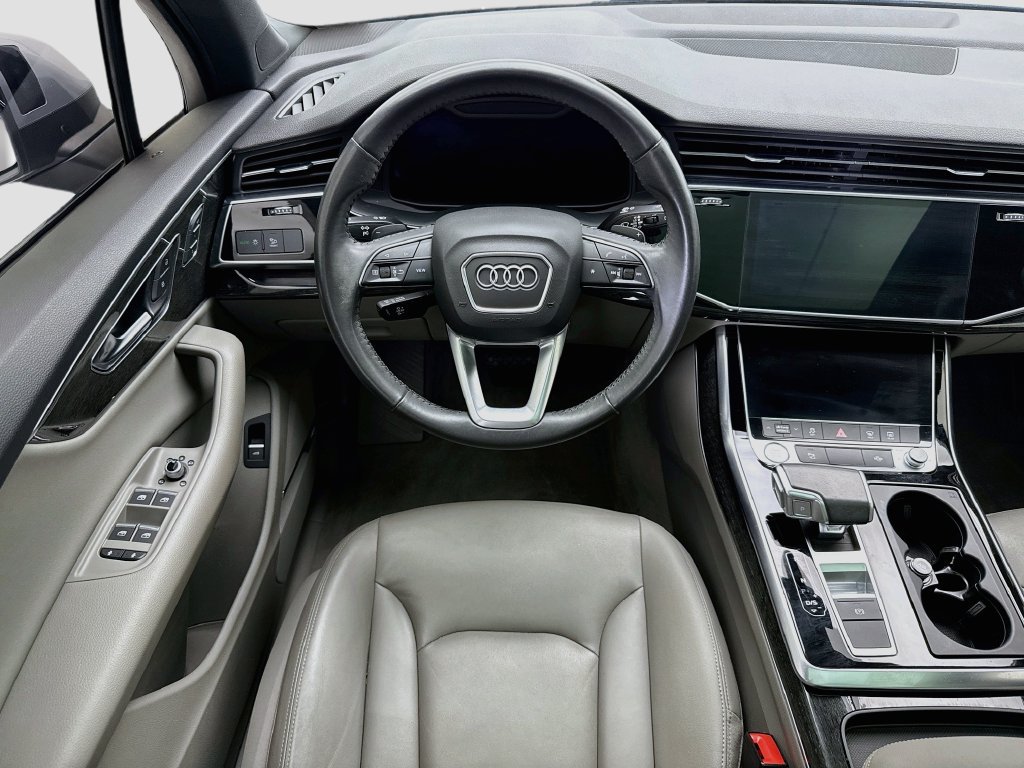 Used 2020 Audi Q7 3.0T Premium Plus w/ Premium Plus Package AWD/4WD image 10