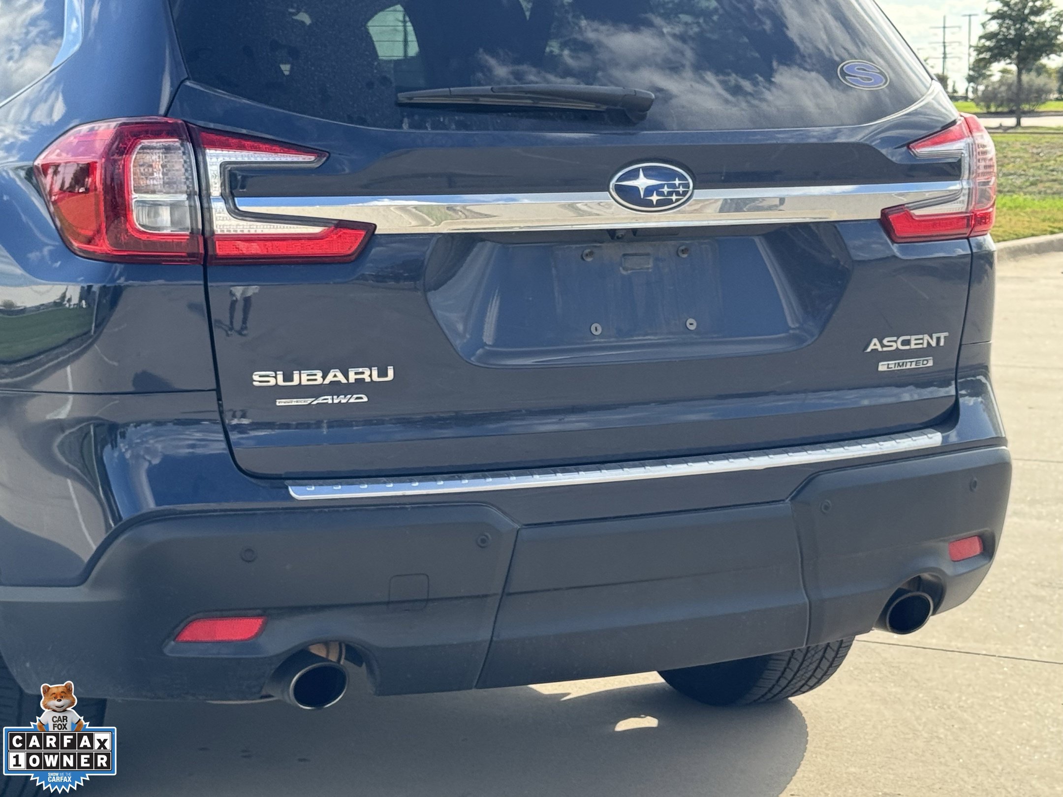 Used 2024 Subaru Ascent Limited w/ Technology Package AWD/4WD image 9