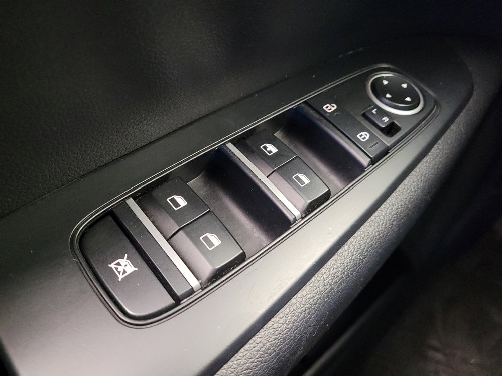 Used 2020 Kia Forte LXS image 27