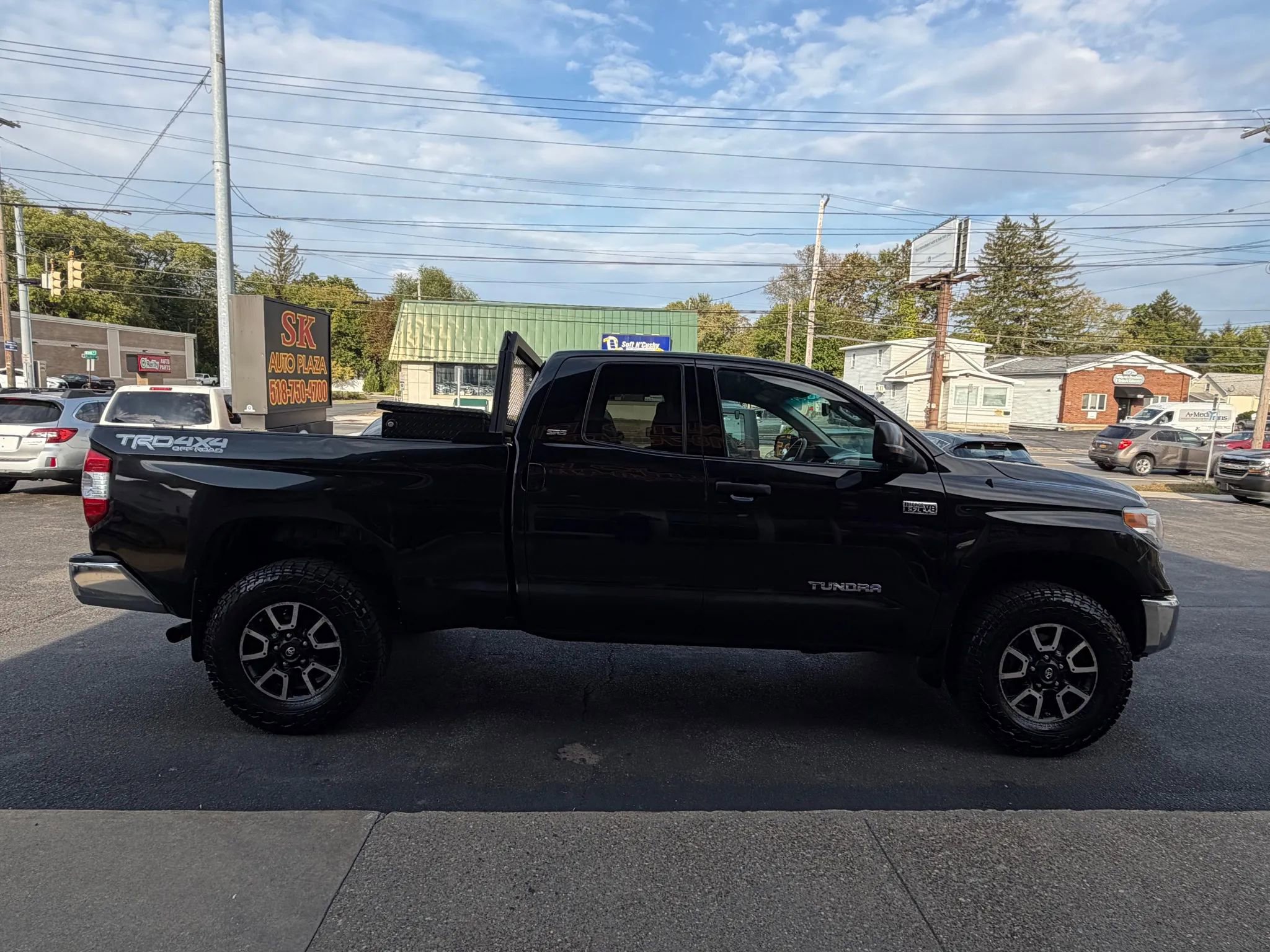 Used 2014 Toyota Tundra SR5 image 7