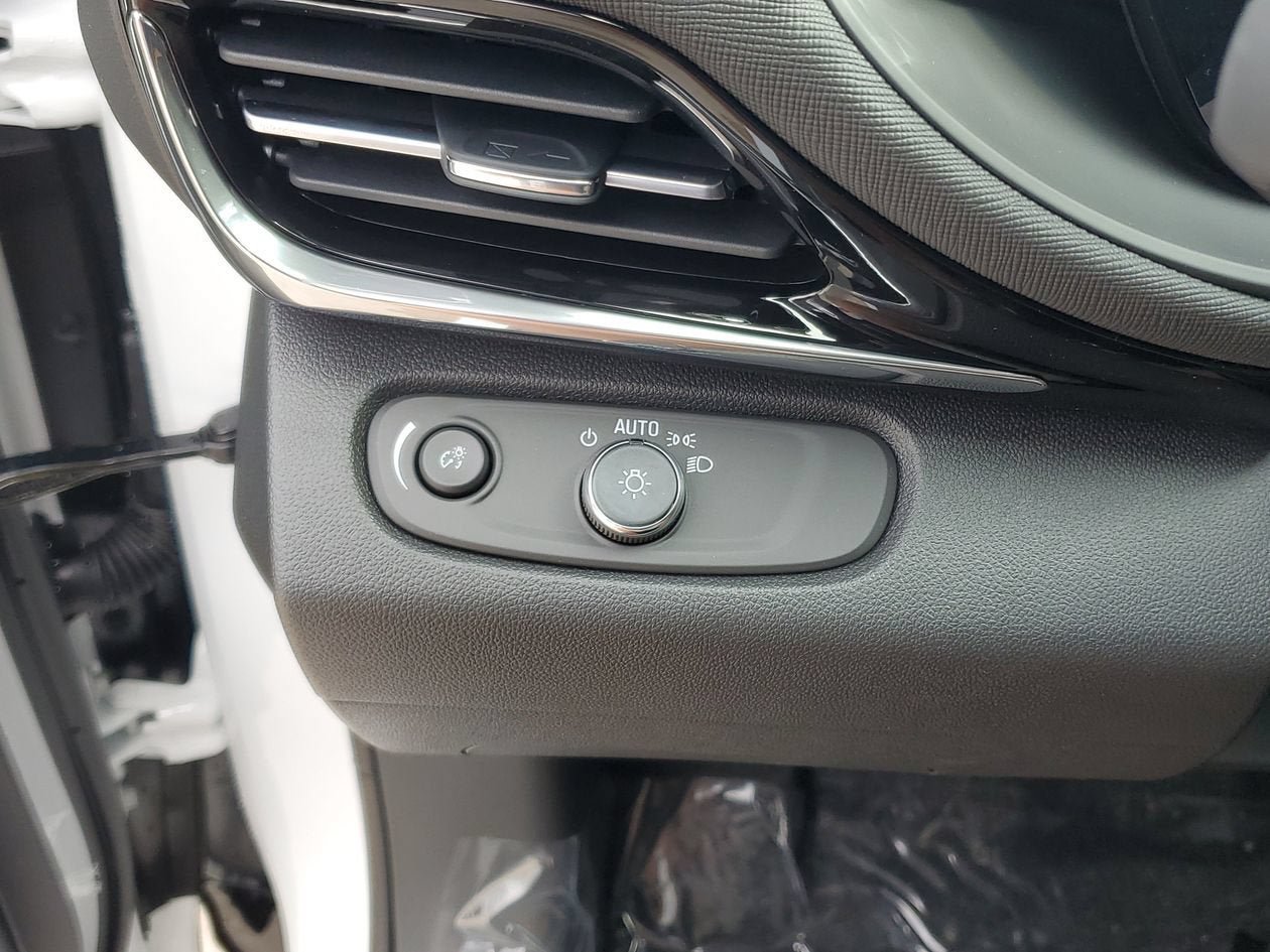 New 2026 Buick Envista Sport Touring w/ Convenience I Package FWD image 29