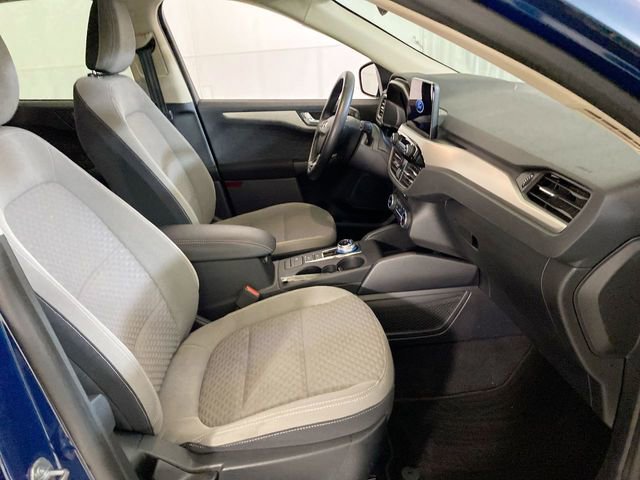 Used 2020 Ford Escape SE Sport image 29