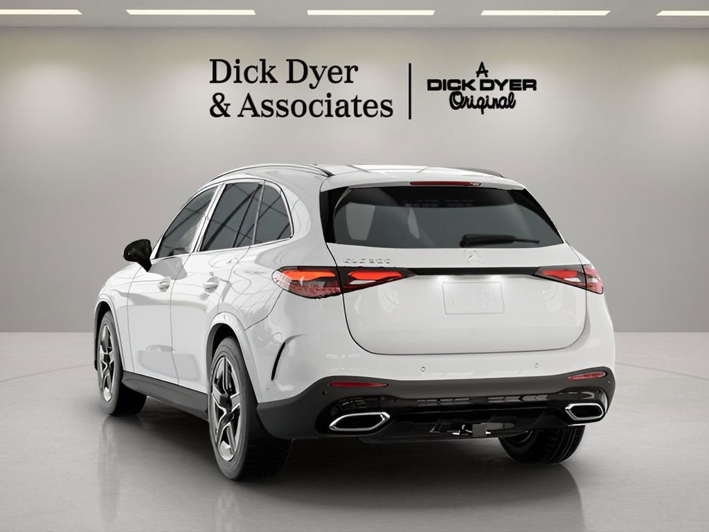 Used 2025 Mercedes-Benz GLC 300 image 14